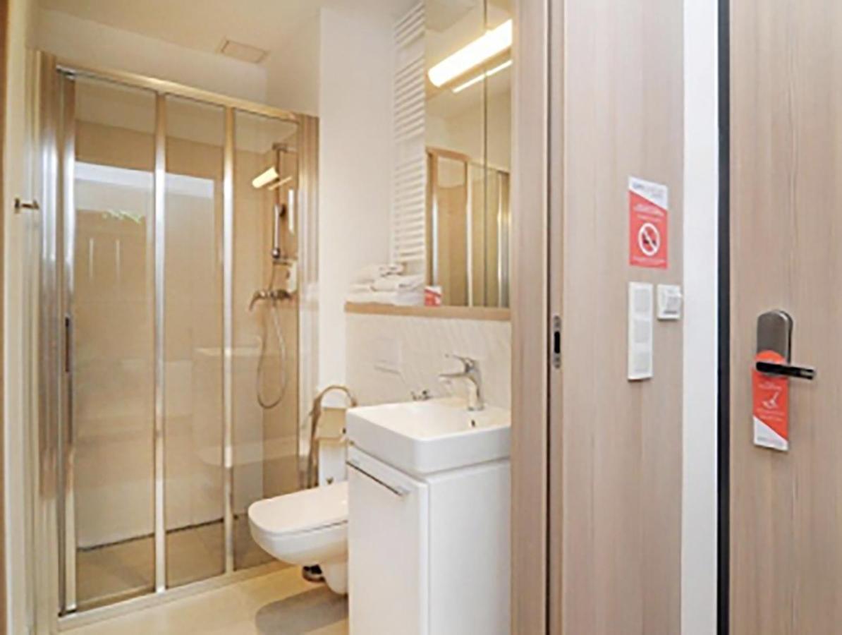 404 Rooms Wolska Apartament Warsaw Exterior photo